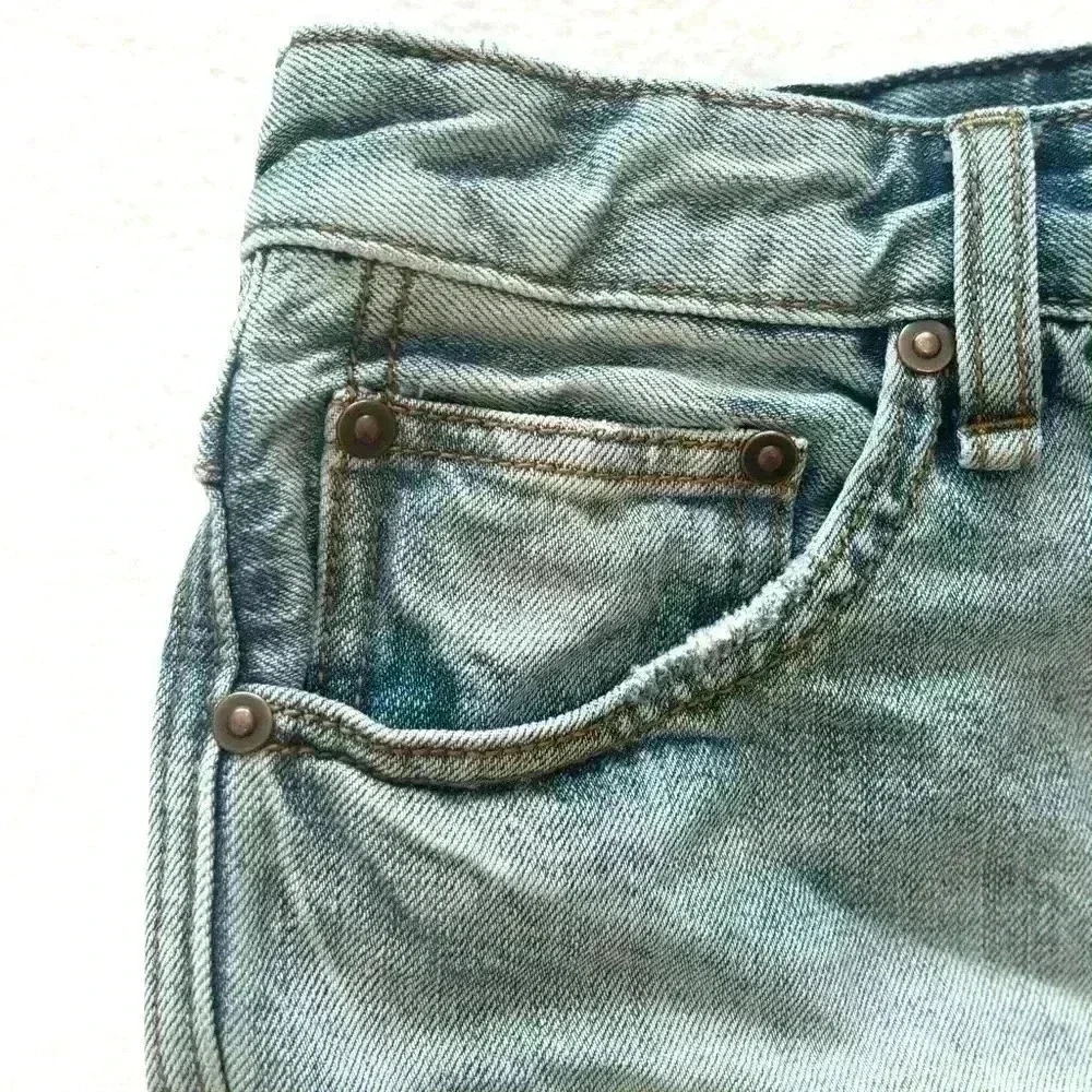 Free‎ People Midrise Light Wash Button Fly Cheeky Denim Fray Jean Short Size 26